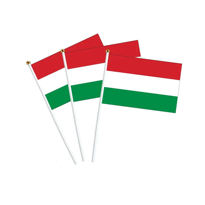 Kis méretű magyar zászló