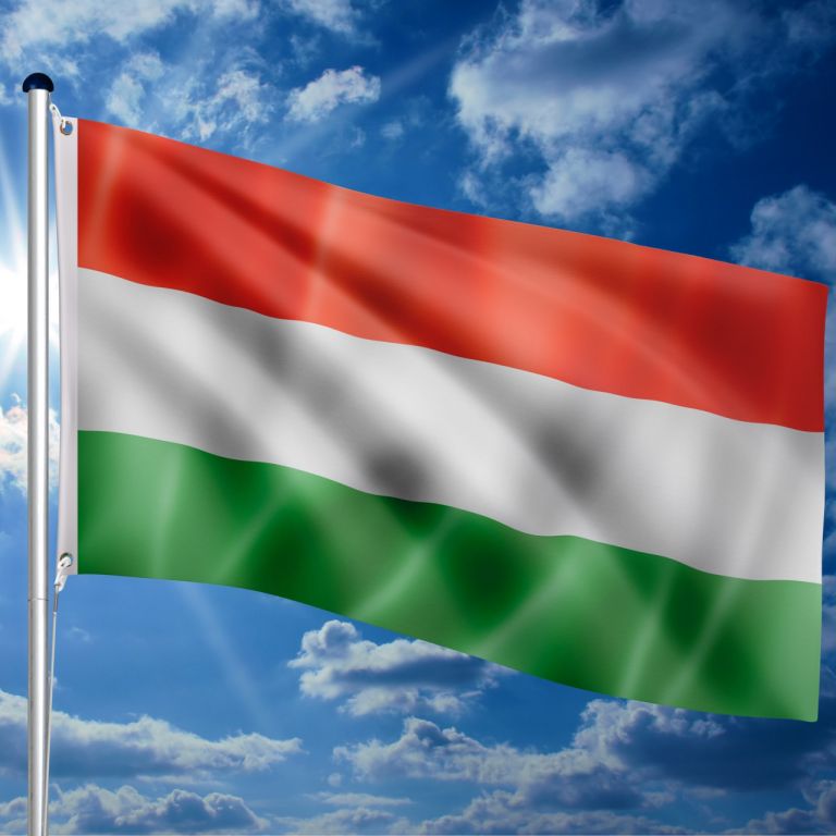 Nagyméretű magyar zászló